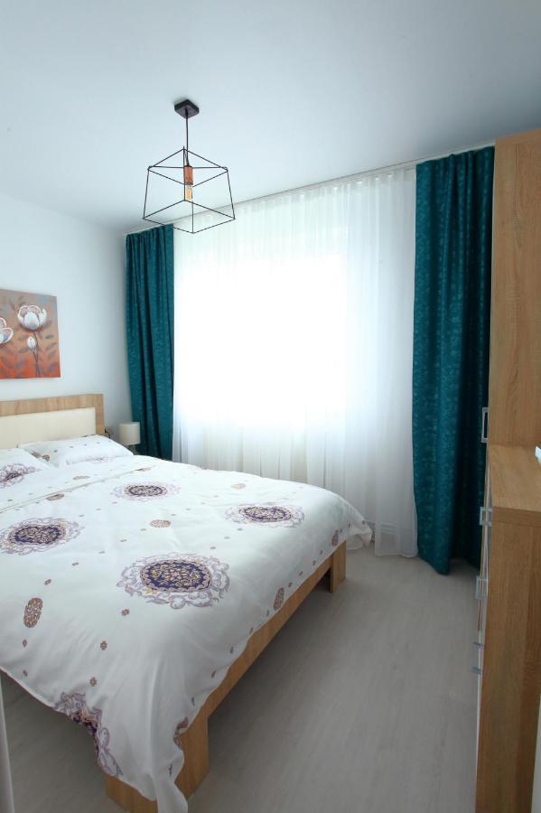 Apartament Delora View Bumbesti-Jiu Eksteriør billede